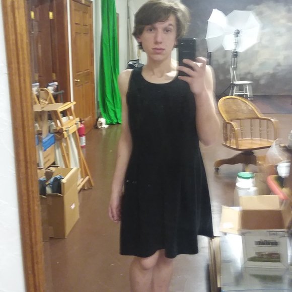 Meet your Posher, Addison - Picture 6 of 6